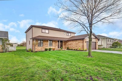 /international/us/2380-chestnut-lane-morris-il-110107355671/