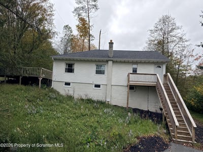 /international/us/1016-heart-lake-road-jermyn-pa-110120094015/