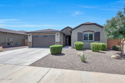 /international/us/17313-w-butler-avenue-waddell-az-110101449734/?lang=en