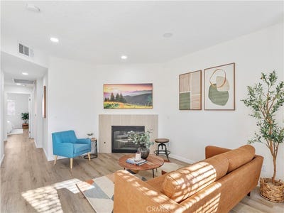 /international/us/7320-balboa-boulevard-lake-balboa-ca-110106934103/