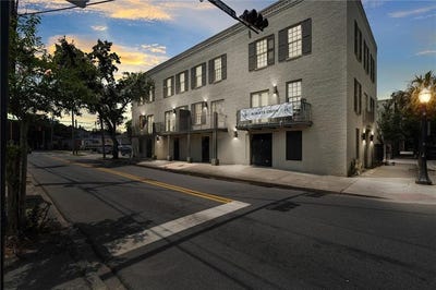 /international/us/701-dauphin-street-mobile-al-110100842671/
