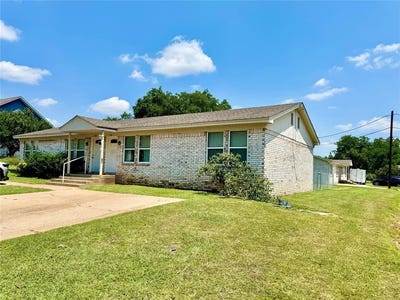 /international/us/309-311-lilac-drive-granbury-tx-110101436878/