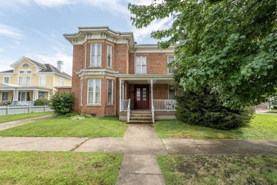 /international/us/20-broadway-st-jackson-oh-110100920453/