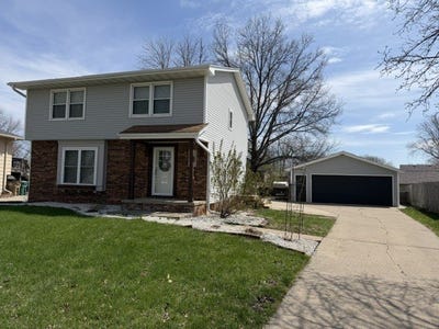 /international/us/527-village-court-altoona-ia-110107035460/