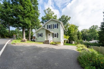 /international/us/15-northwestern-way-hopatcong-boro-nj-110119642913/