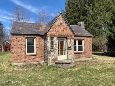 /international/us/1081-county-route-68-road-white-creek-ny-110098652272/