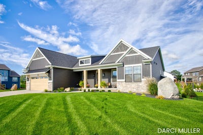 /international/us/8025-erie-drive-sw-byron-center-mi-110120463152/