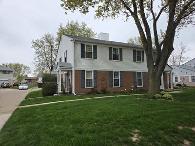 /international/us/24675-meadow-creek-drive-harrison-twp-mi-110107658434/