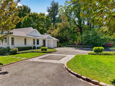 /international/us/14-ormond-park-road-glen-head-ny-110107834000/