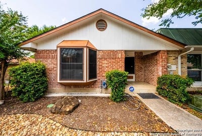 /international/us/5007-arbor-ridge-dr-san-antonio-tx-110098161723/