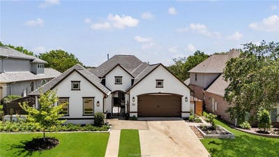 /international/us/2833-persimmon-ridge-court-bryan-tx-110108174877/