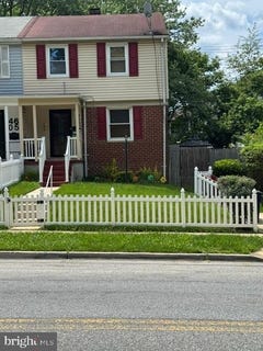 /international/us/4603-raleigh-road-temple-hills-md-110108581753/