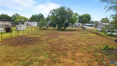 /international/us/cedar-street-lot-1-edna-tx-110120527550/
