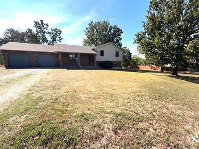 /international/us/14040-howard-lane-dixon-mo-110106441625/