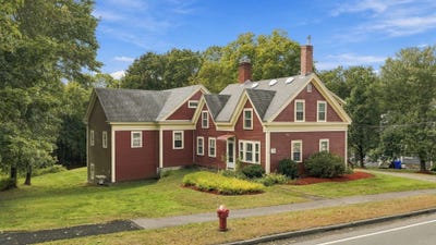 /international/us/39-high-street-topsfield-ma-110120557386/