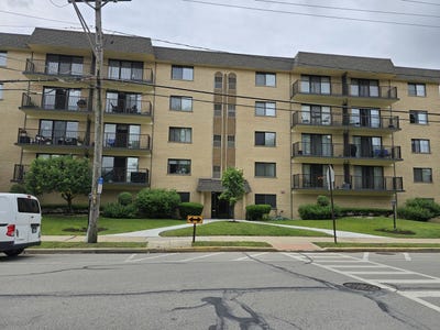 /international/us/1441-e-thacker-street-des-plaines-il-110100333786/