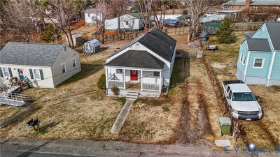 /international/us/713-monroe-street-farmville-va-110105836656/