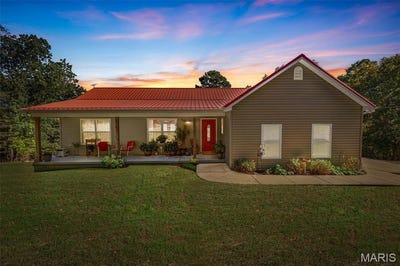 /international/us/8007-engleford-road-dittmer-mo-110099337858/