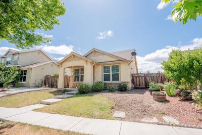 /international/us/609-brumwell-st-king-city-ca-110108440379/