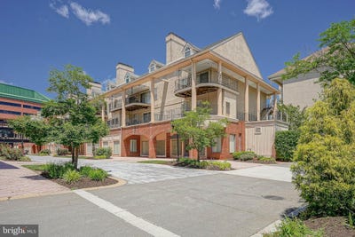 /international/us/4036-main-street-voorhees-nj-110108471527/