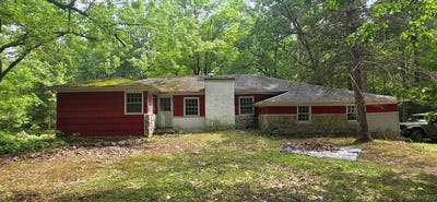 /international/us/8905-county-road-clarence-center-ny-110109143755/