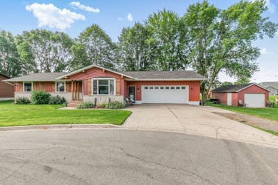 /international/us/316-8th-street-se-freeport-mn-110107957501/