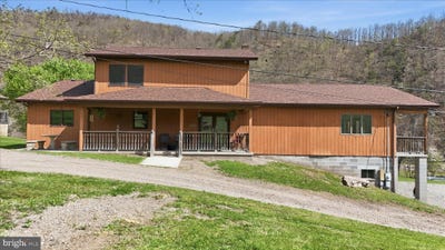/international/us/12623-windy-ridge-drive-corriganville-md-110107344973/