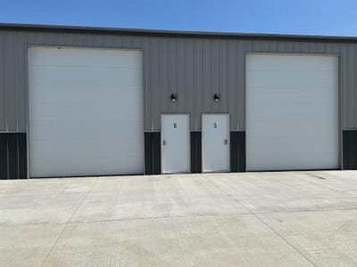 /international/us/3045-capital-way-cedar-falls-ia-110105273278/