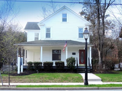 /international/us/308-w-harford-street-milford-pa-110108080544/