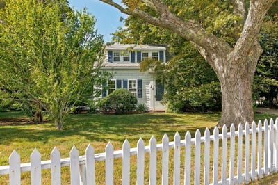 /international/us/25-craigville-beach-road-barnstable-ma-110110375192/