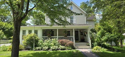 /international/us/300-w-high-street-milford-pa-110100565621/