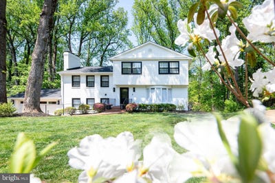 /international/us/1554-forest-villa-lane-mclean-va-110107999929/
