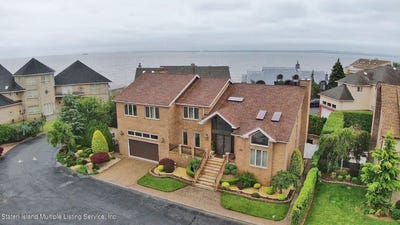 /international/us/25-nicolosi-drive-staten-island-ny-110110351538/