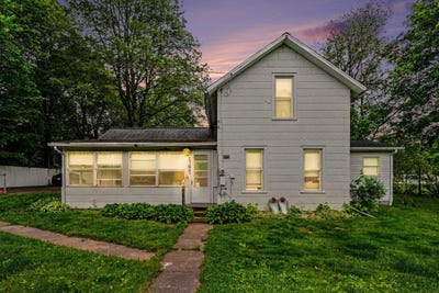 /international/us/17625-e-state-street-vandalia-mi-110108228040/