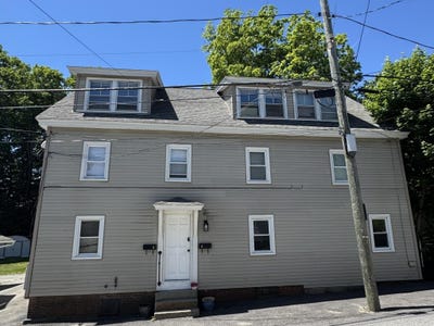 /international/us/29-central-street-newmarket-nh-110108500111/