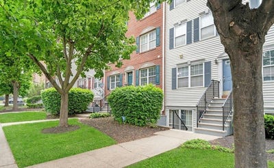 /international/us/151-w-market-st-newark-nj-110108945809/