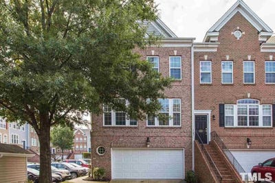 /international/us/3124-kentish-town-lane-raleigh-nc-110106930658/