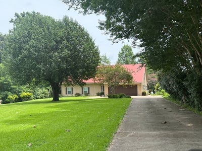 /international/us/240-highway-569-ferriday-la-110109042768/