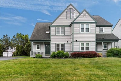 /international/us/70-houston-avenue-newport-ri-110107461774/