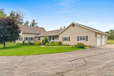 /international/us/n2289-state-highway-m-35-menominee-mi-110100469316/?lang=en
