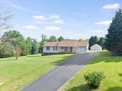 /international/us/4110-flatwoods-rd-elliston-va-110108335427/