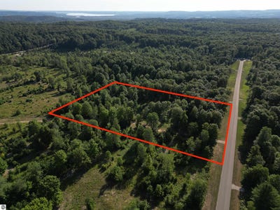 /international/us/1155-e-solaris-way-lot-b4-maple-city-mi-110120122858/