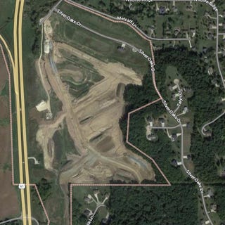 /international/us/8698-silver-oaks-drive-dubuque-ia-110094025639/