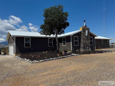 /international/us/4133-n-hwy-93-mackay-id-110100527929/