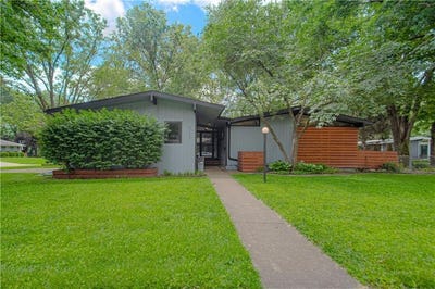 /international/us/9122-grant-lane-overland-park-ks-110108547721/