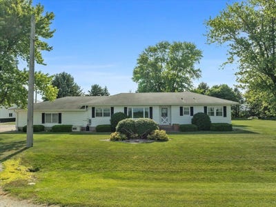 /international/us/13079-n-1800-east-road-pontiac-il-110100476351/