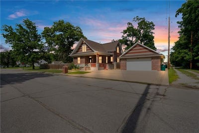 /international/us/219-n-23rd-street-parsons-ks-110100594175/