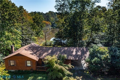 /international/us/762-lonesome-pine-trail-lancaster-va-110120622369/