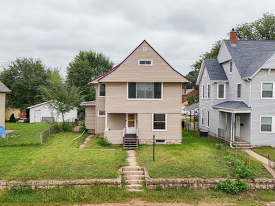 /international/us/811-garfield-avenue-dubuque-ia-110110309236/