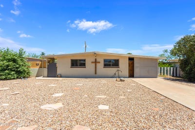 /international/us/301-w-busby-drive-sierra-vista-az-110108451231/